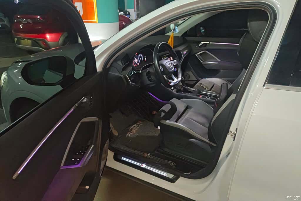 Audi Q3, 2020 9