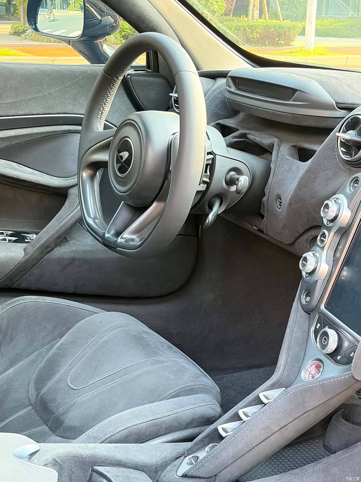 McLaren 720S, 2019 21