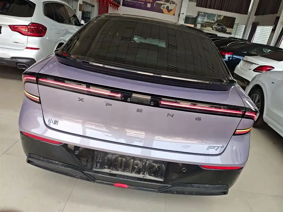 XPENG P7+