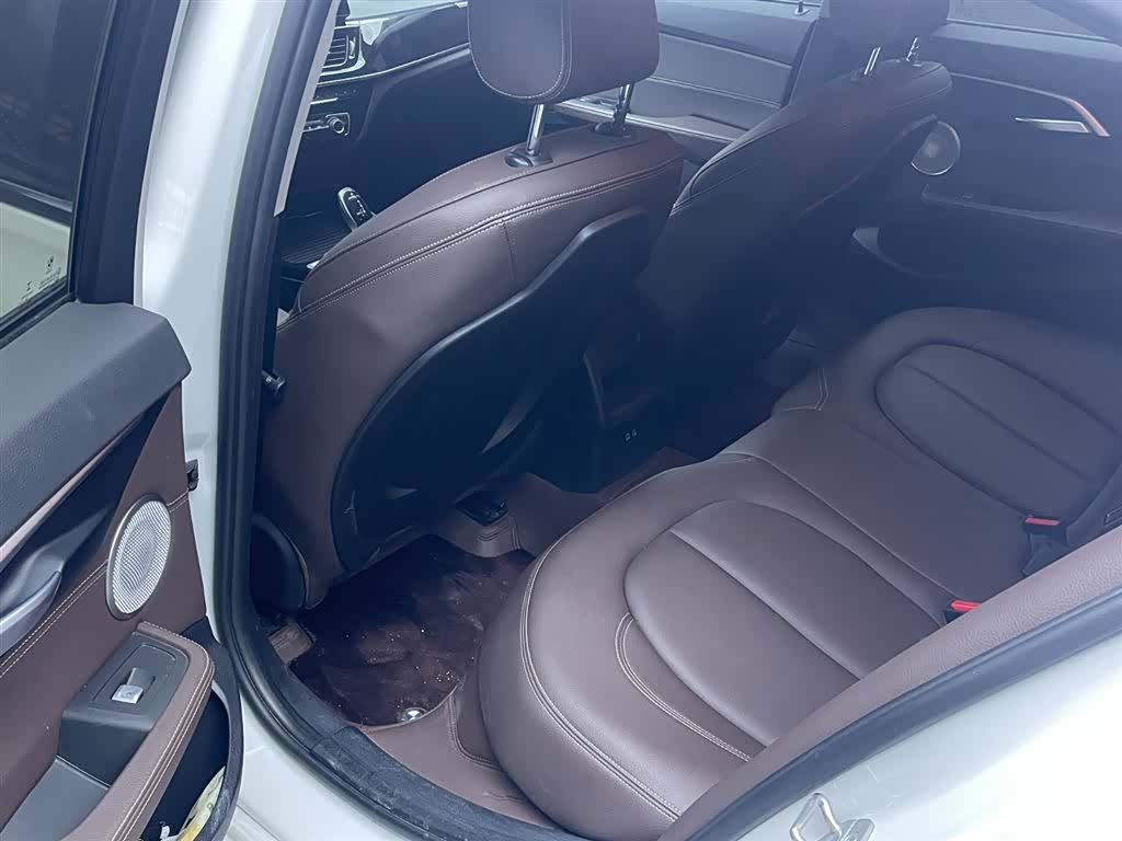 BMW 1 Series, 2022 9