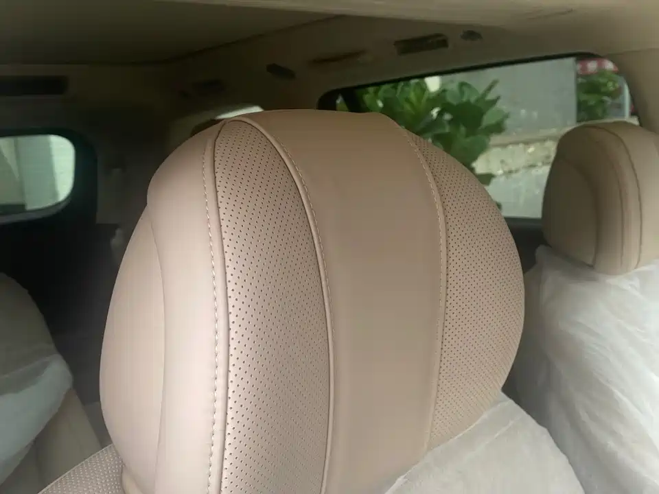 AITO Ask the world M9