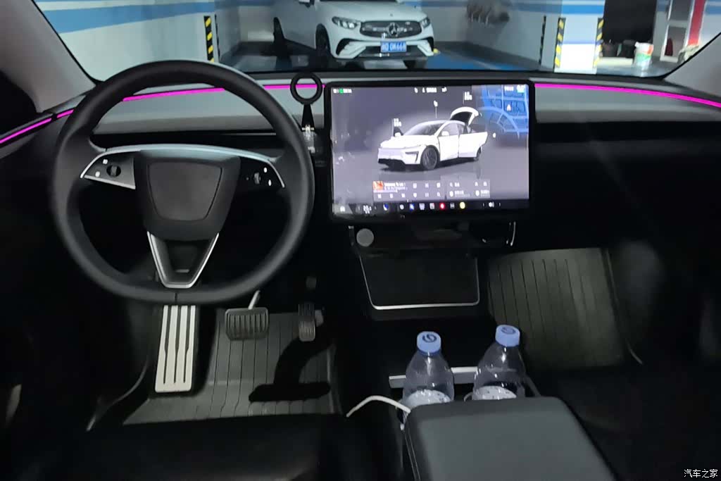 Tesla Model Y, 2025 12