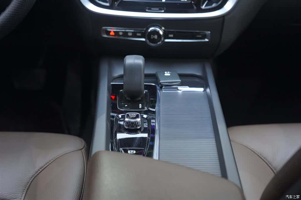 Volvo S60, 2021 14
