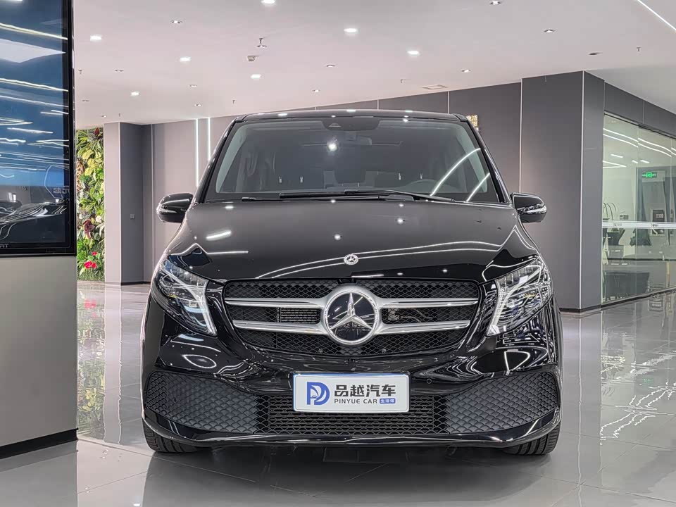 Mercedes-Benz V-class
