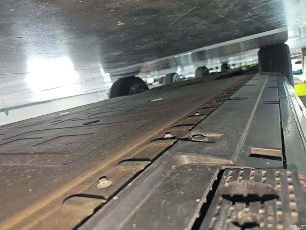 Hongqi 06, 2025 21