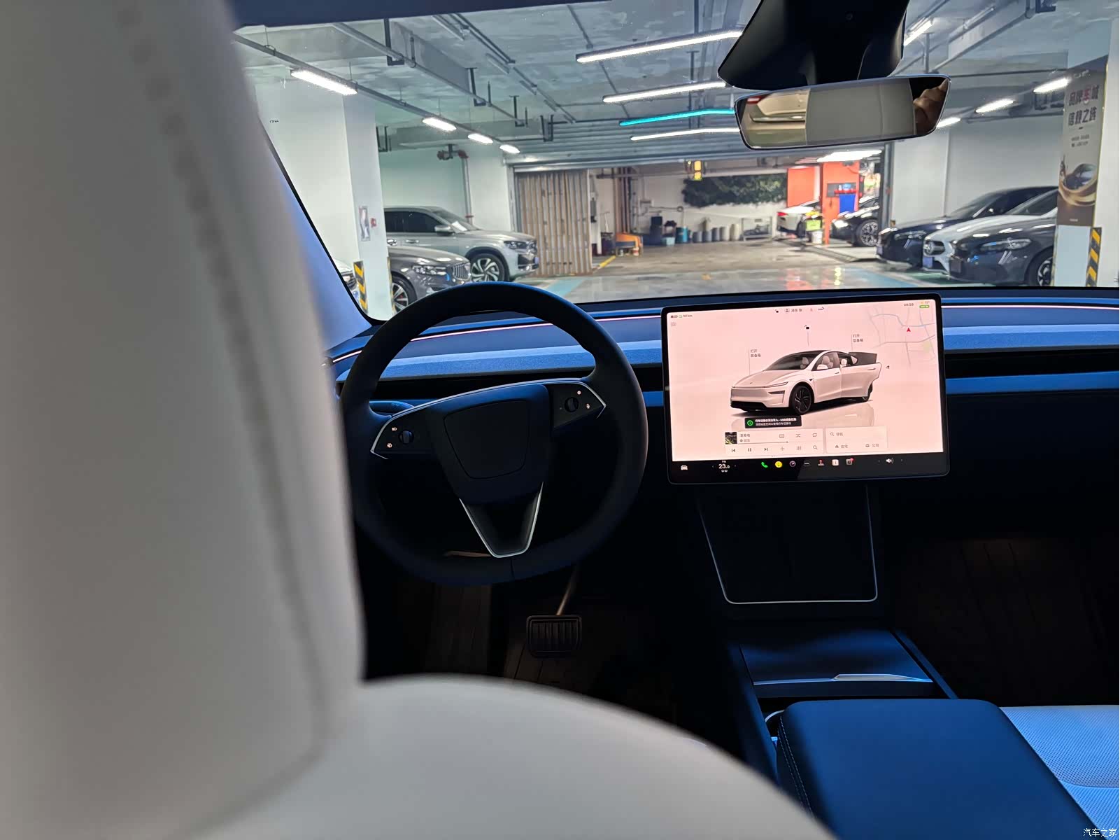 Tesla Model Y, 2025 11