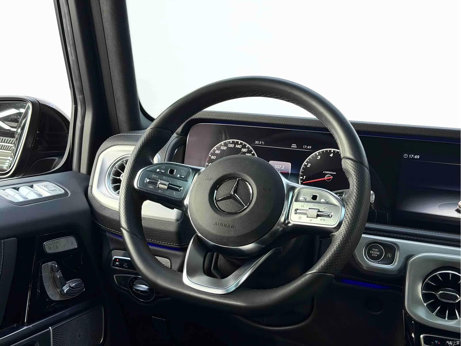 Mercedes-Benz G-Class, 2023 15