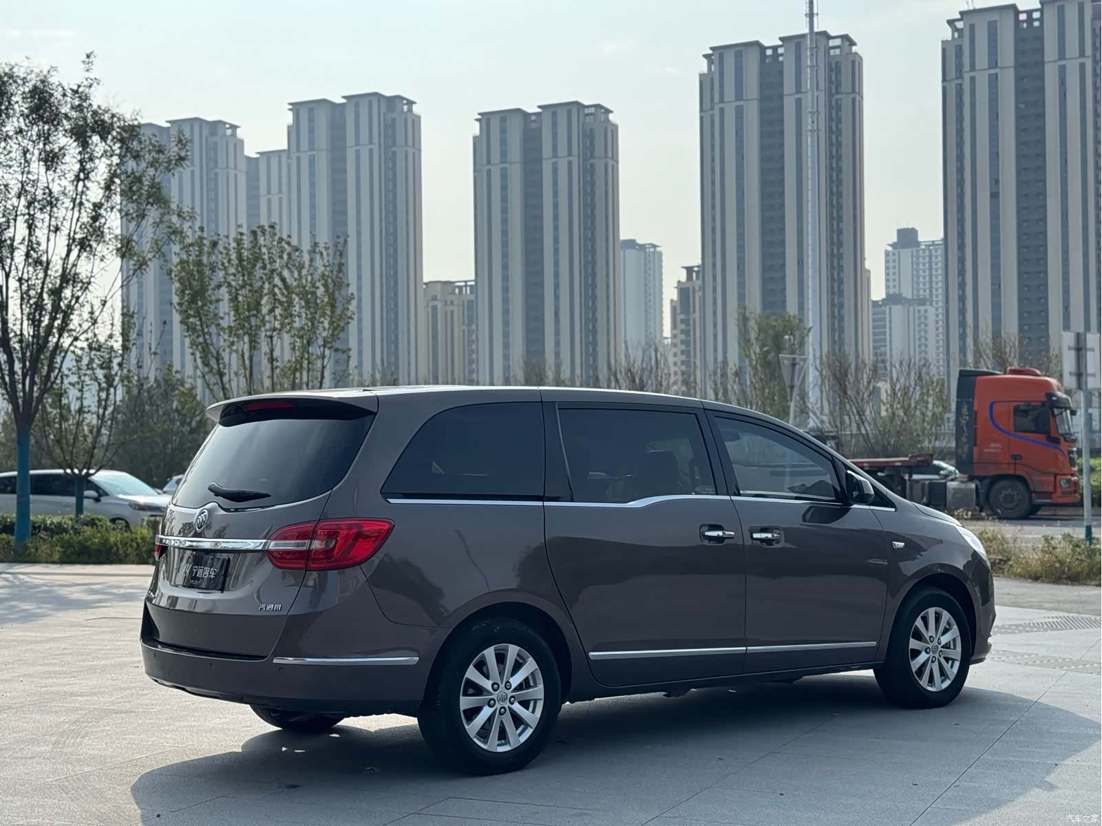 Buick GL8, 2017 21