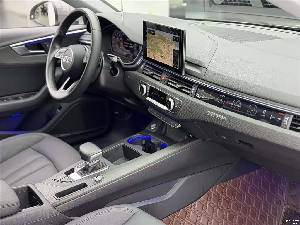 Audi A4, 2021 9