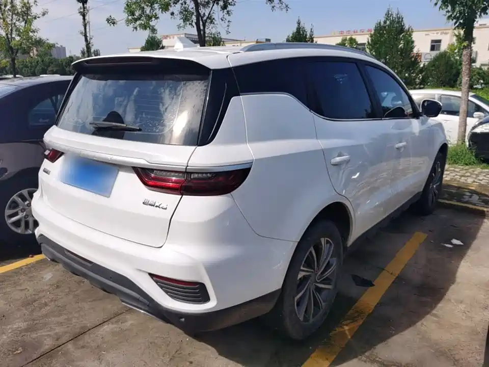 Geely Vision X6