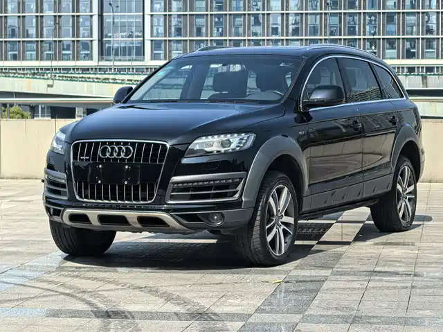 Audi Q7 2015 — купить из Китая под заказ