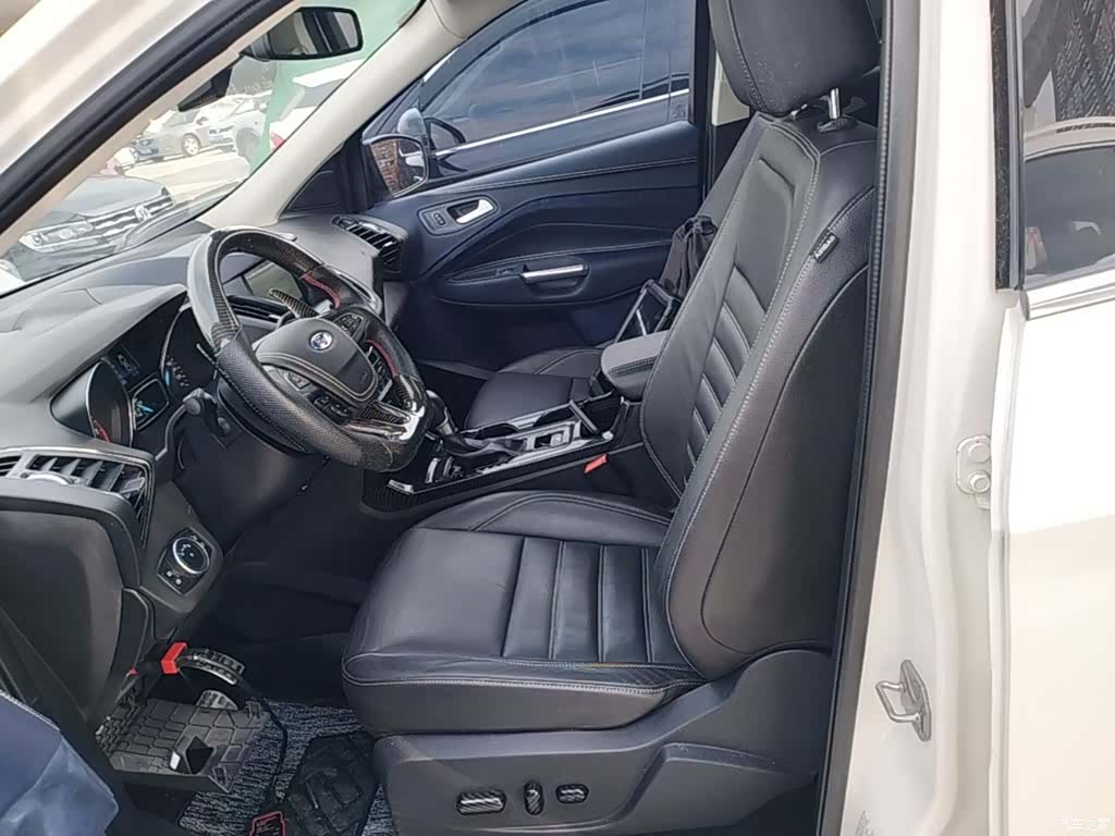 Ford Kuga, 2017 15