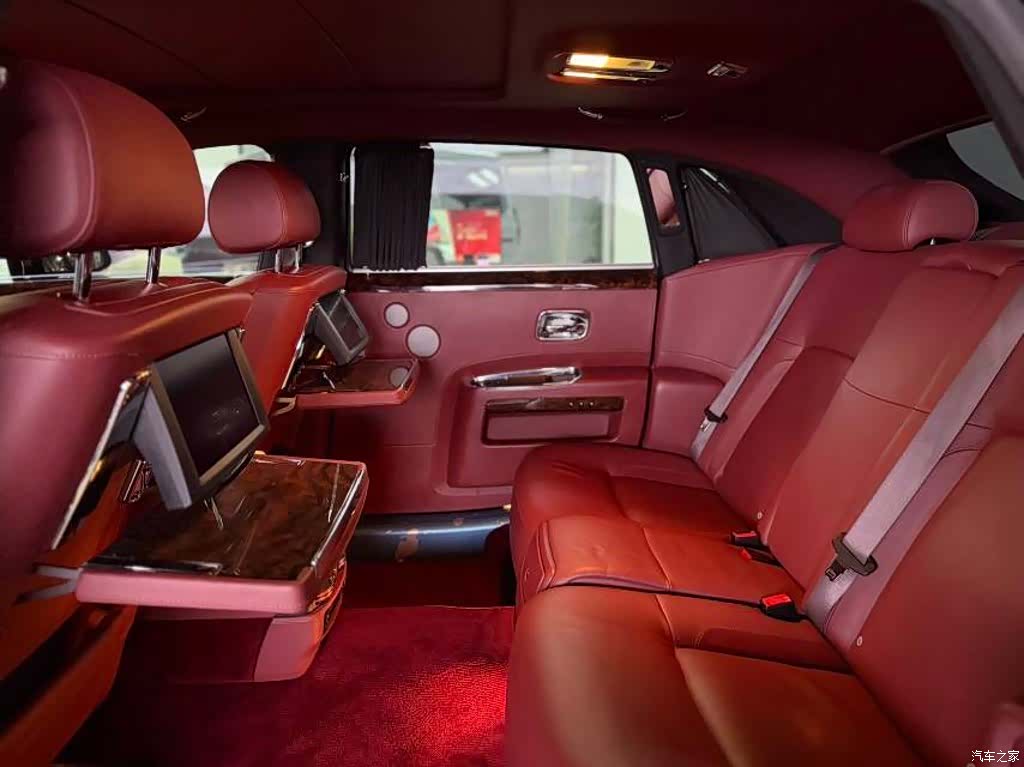 Rolls-Royce Ghost, 2013 9