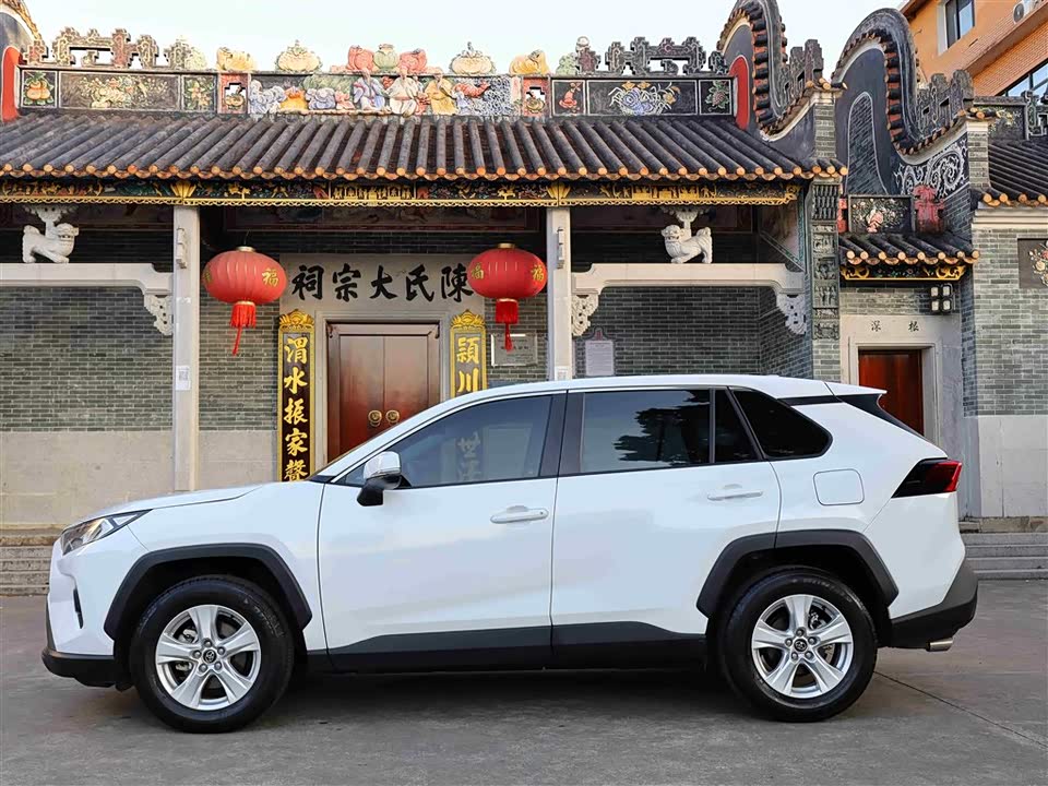 Toyota RAV4 Rongfang