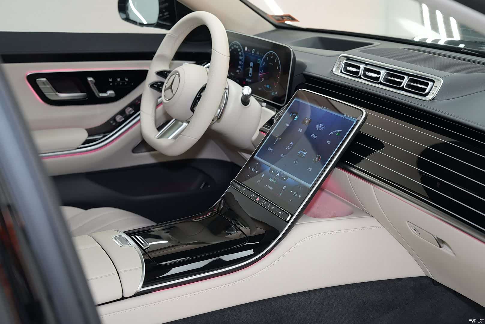 Mercedes-Benz S-Class, 2023 9