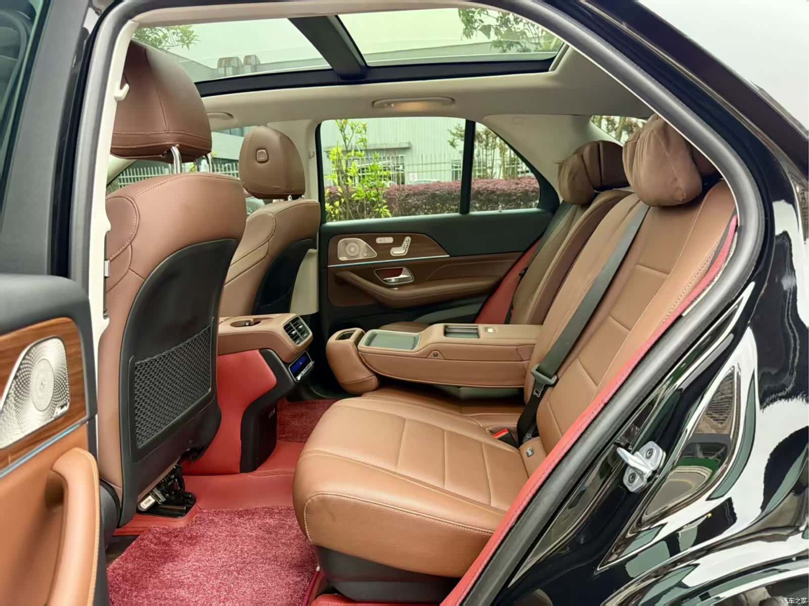Mercedes-Benz GLE, 2024 6