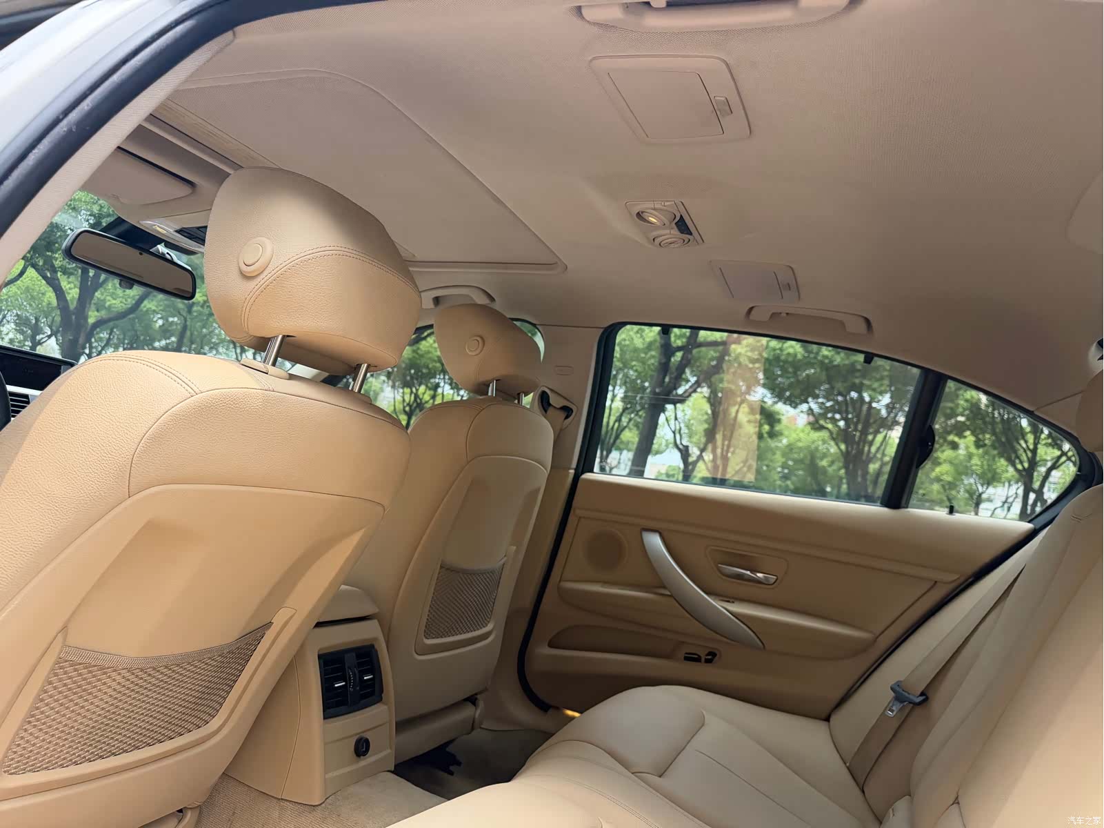 BMW 3 Series, 2013 11
