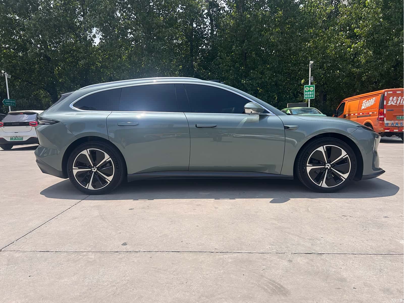 NIO ET5, 2023 11