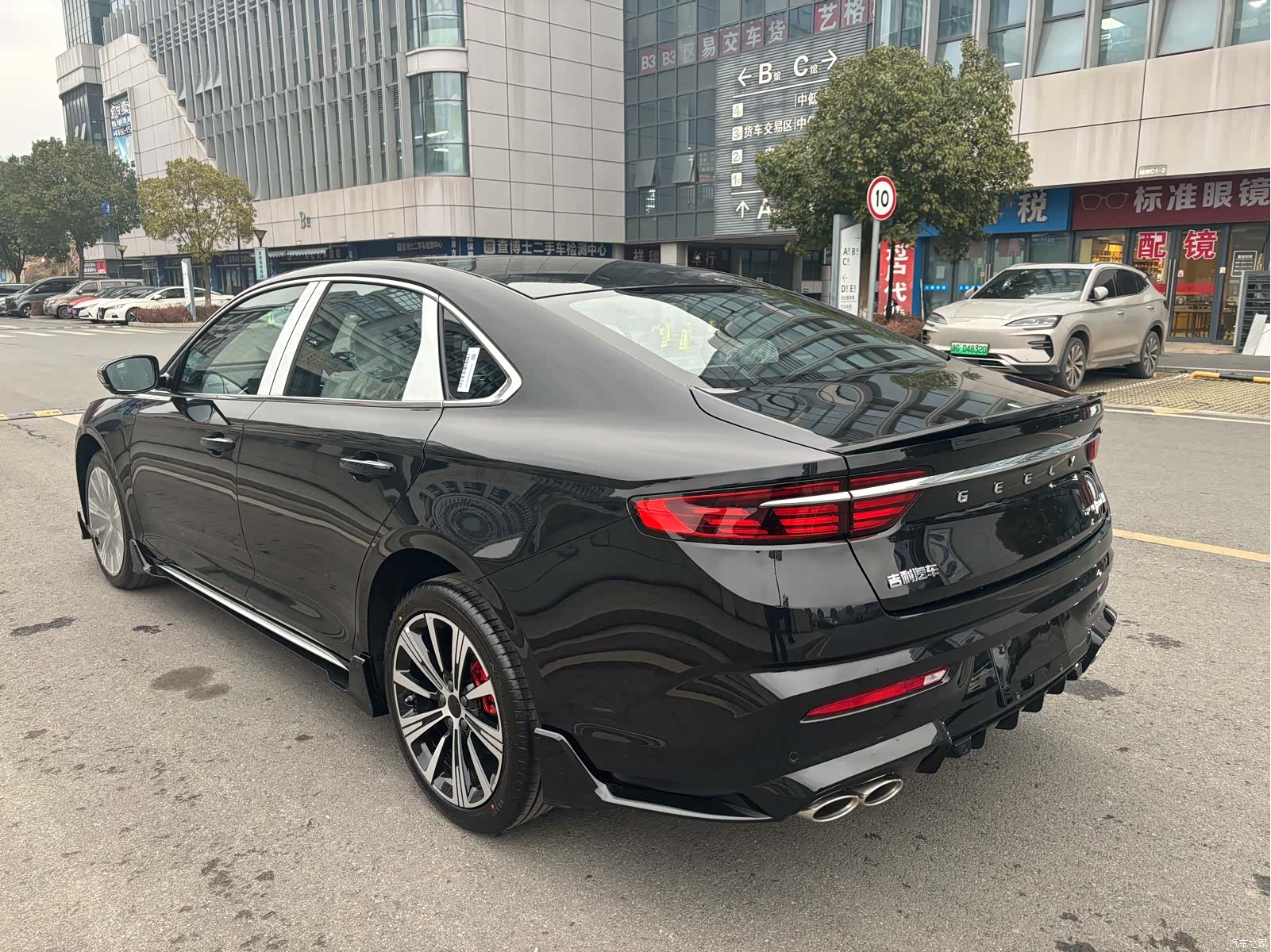 Geely Preface, 2026 12