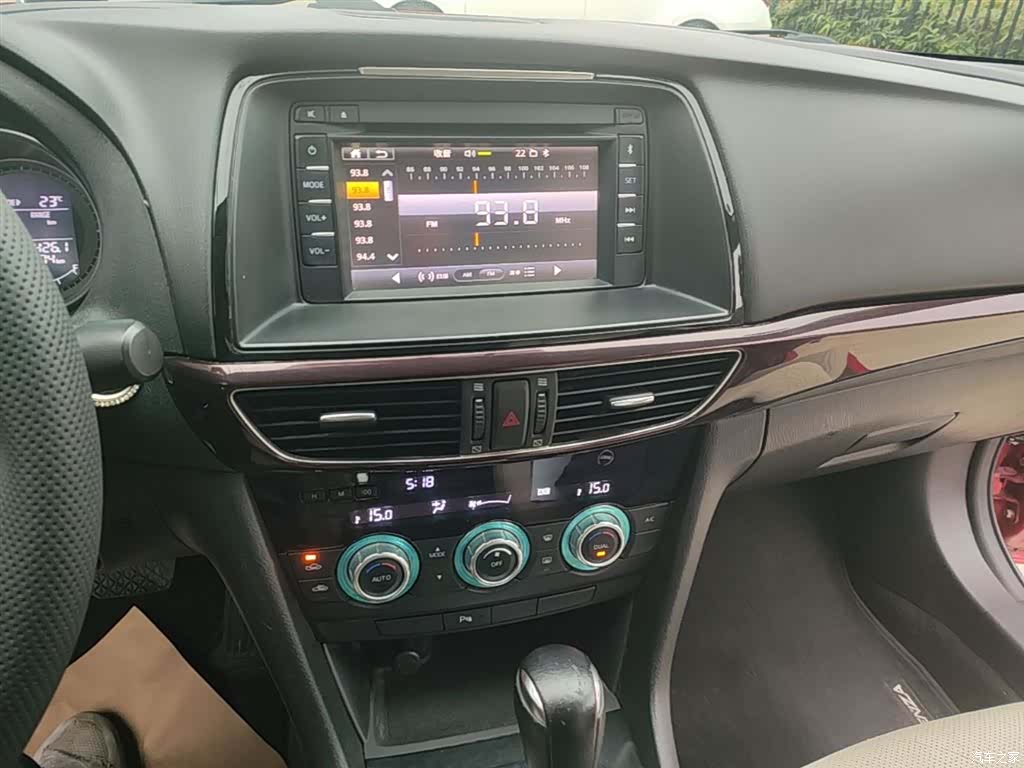 Mazda Atenza, 2014 13
