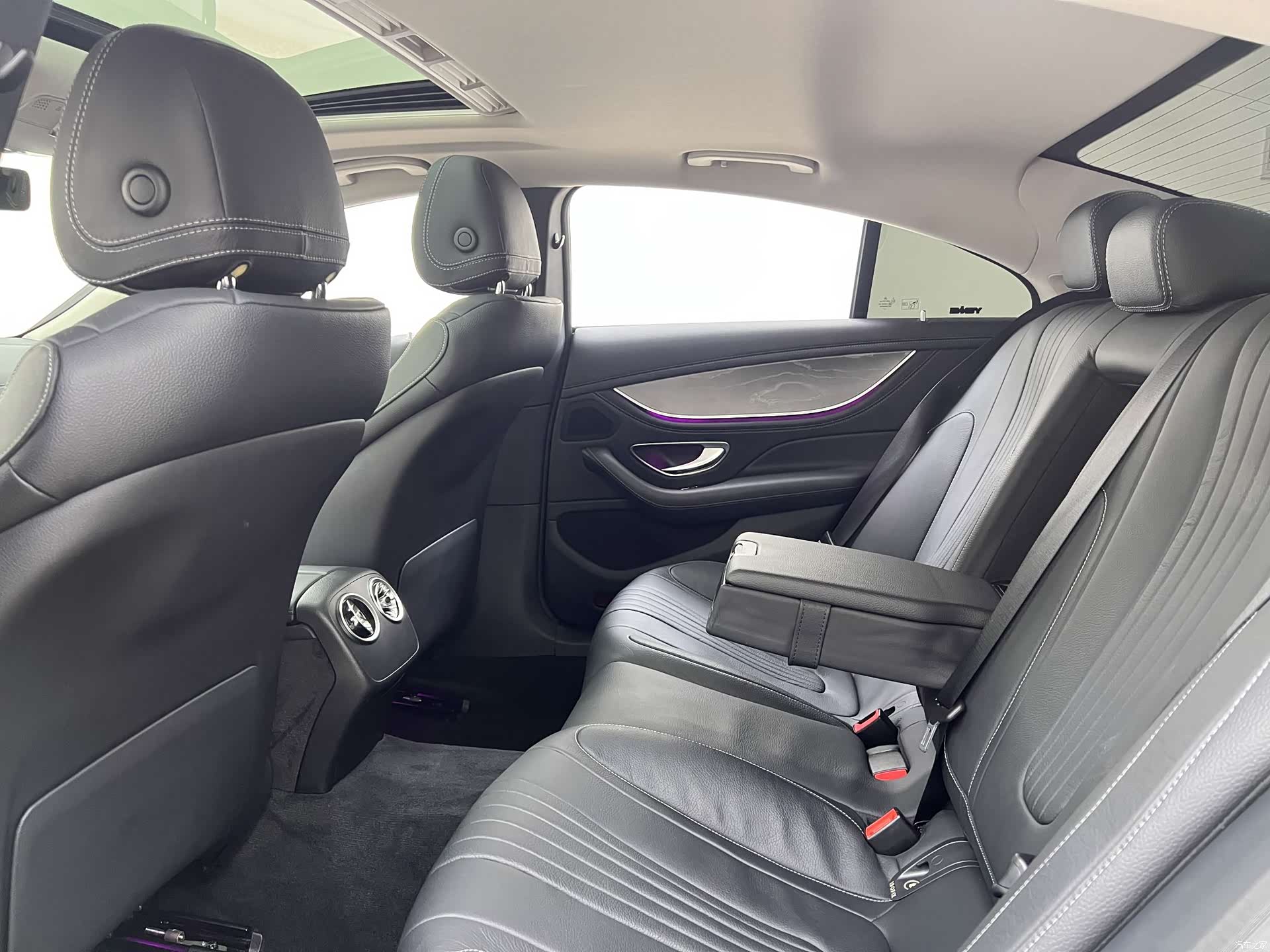 Mercedes-Benz CLS, 2019 18