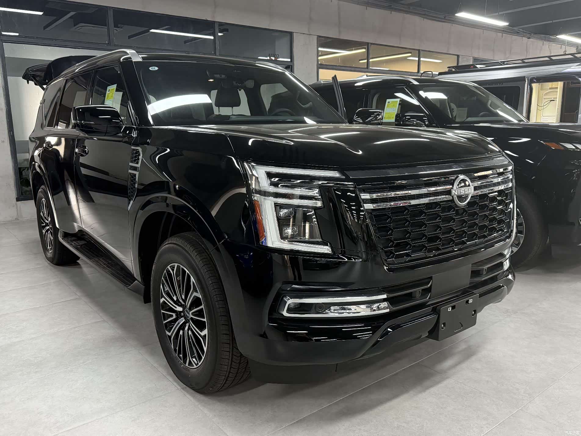 Nissan Patrol, 2025 все фото