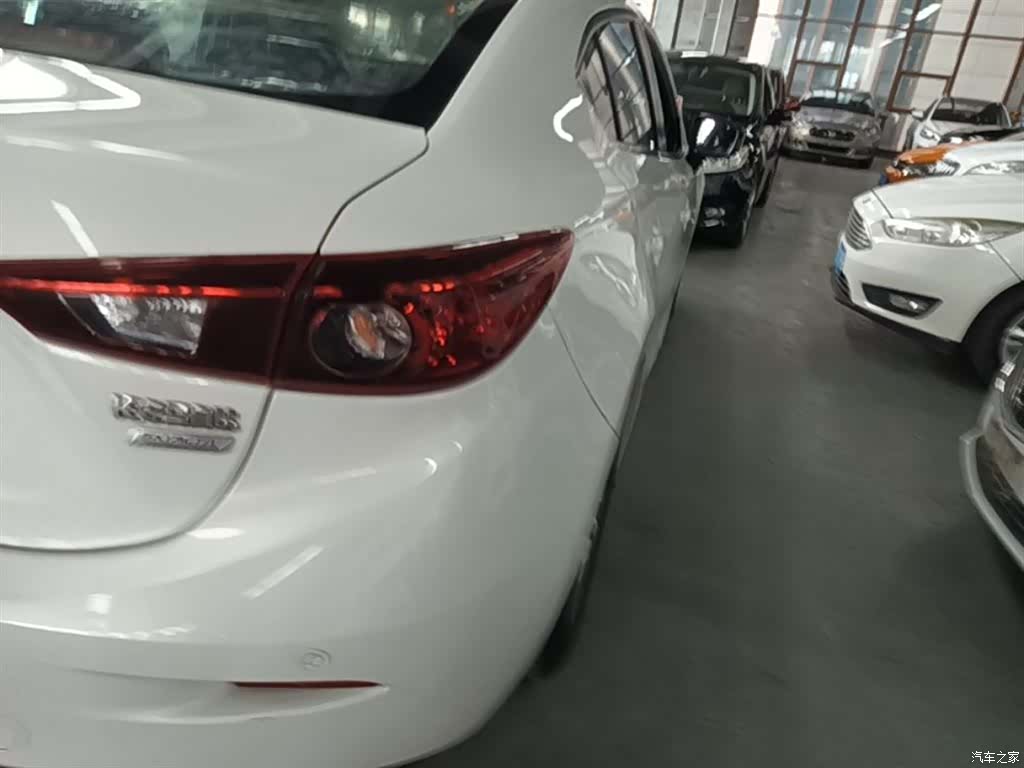 Mazda Mazda3, 2016 8