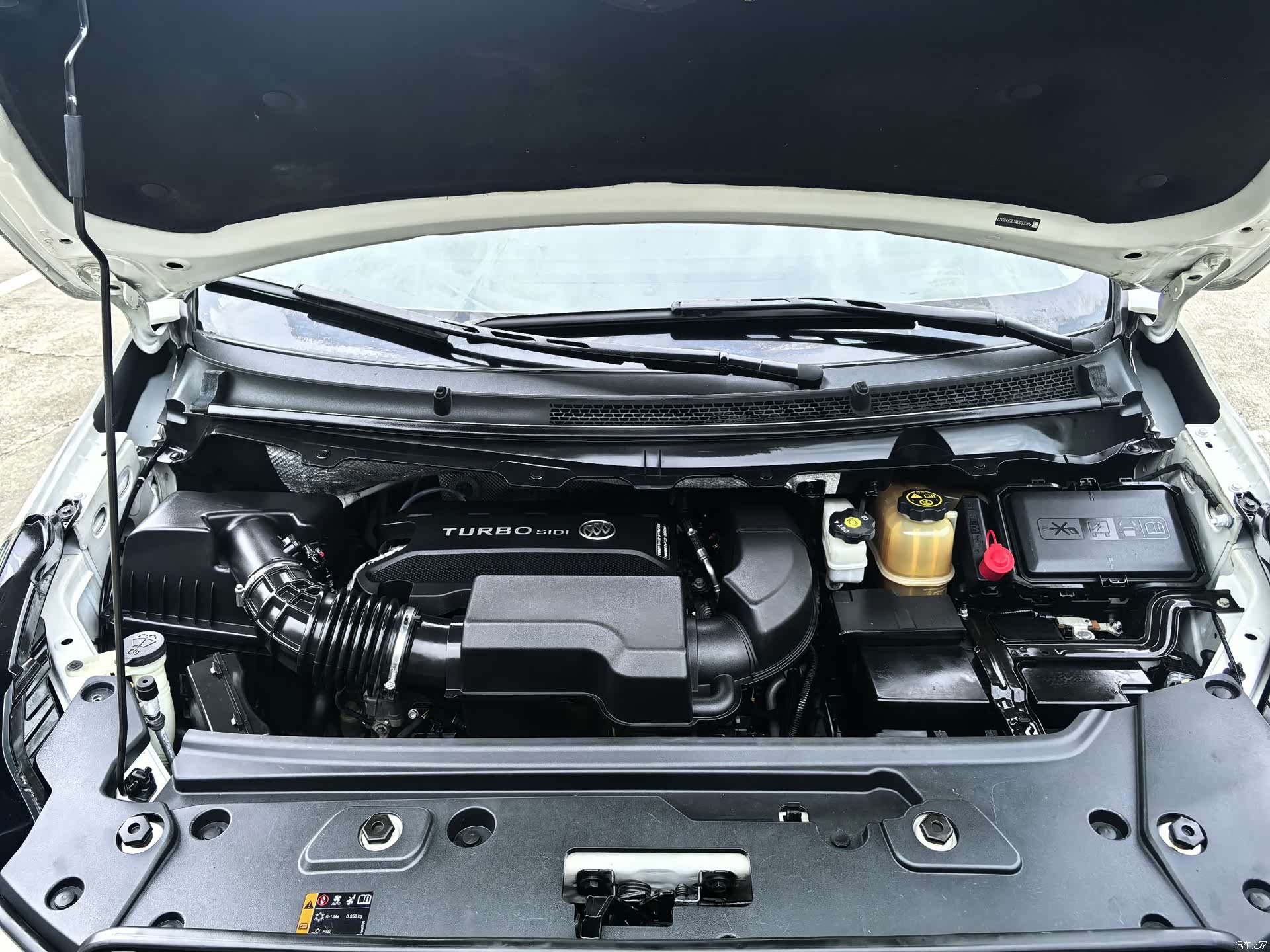 Buick GL8, 2021 19