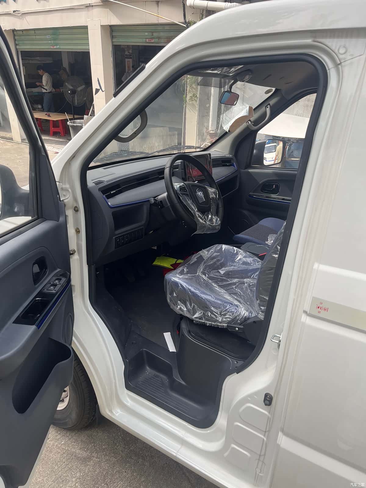 DongFeng EM27, 2024 4