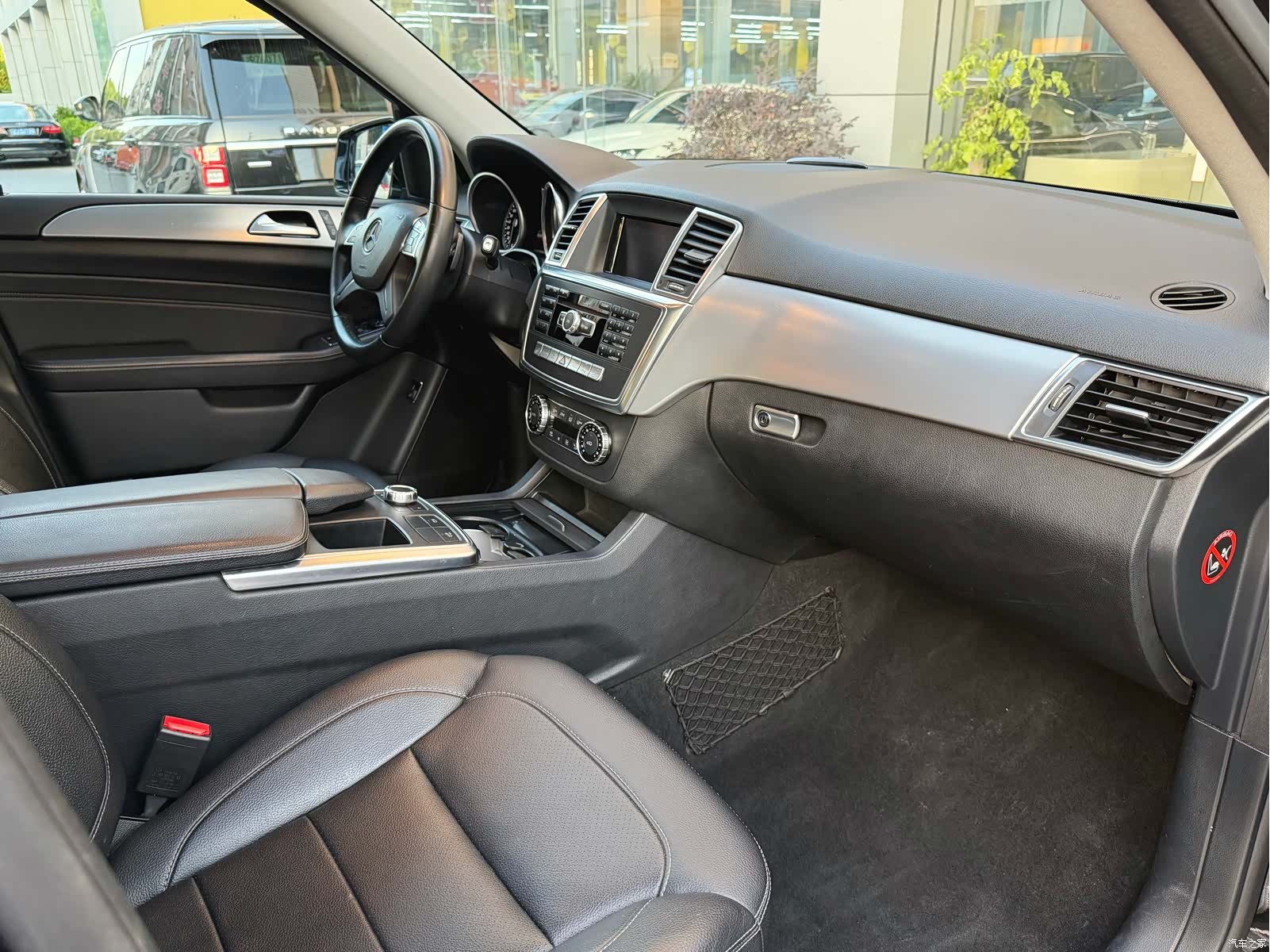 Mercedes-Benz M-Class, 2013 8