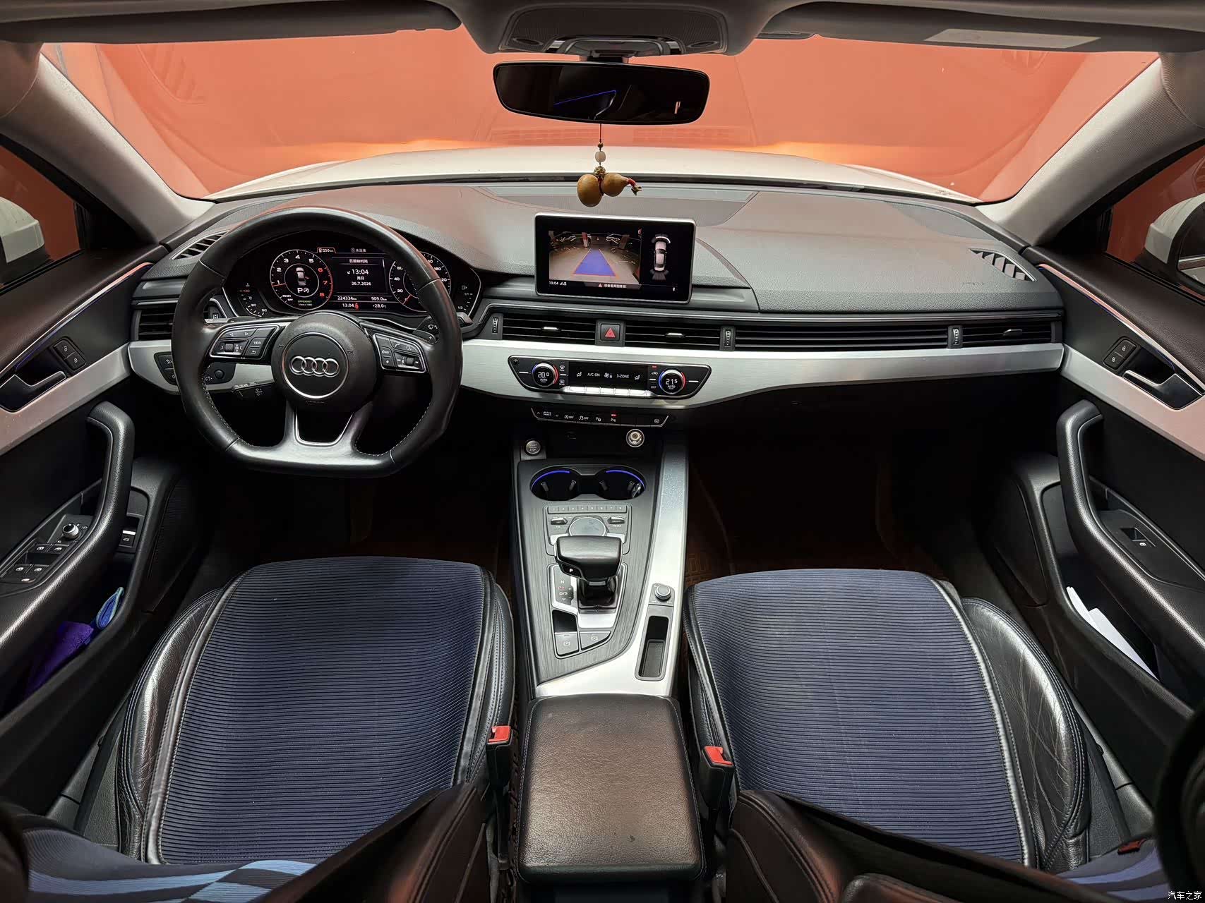 Audi A4L, 2018 6