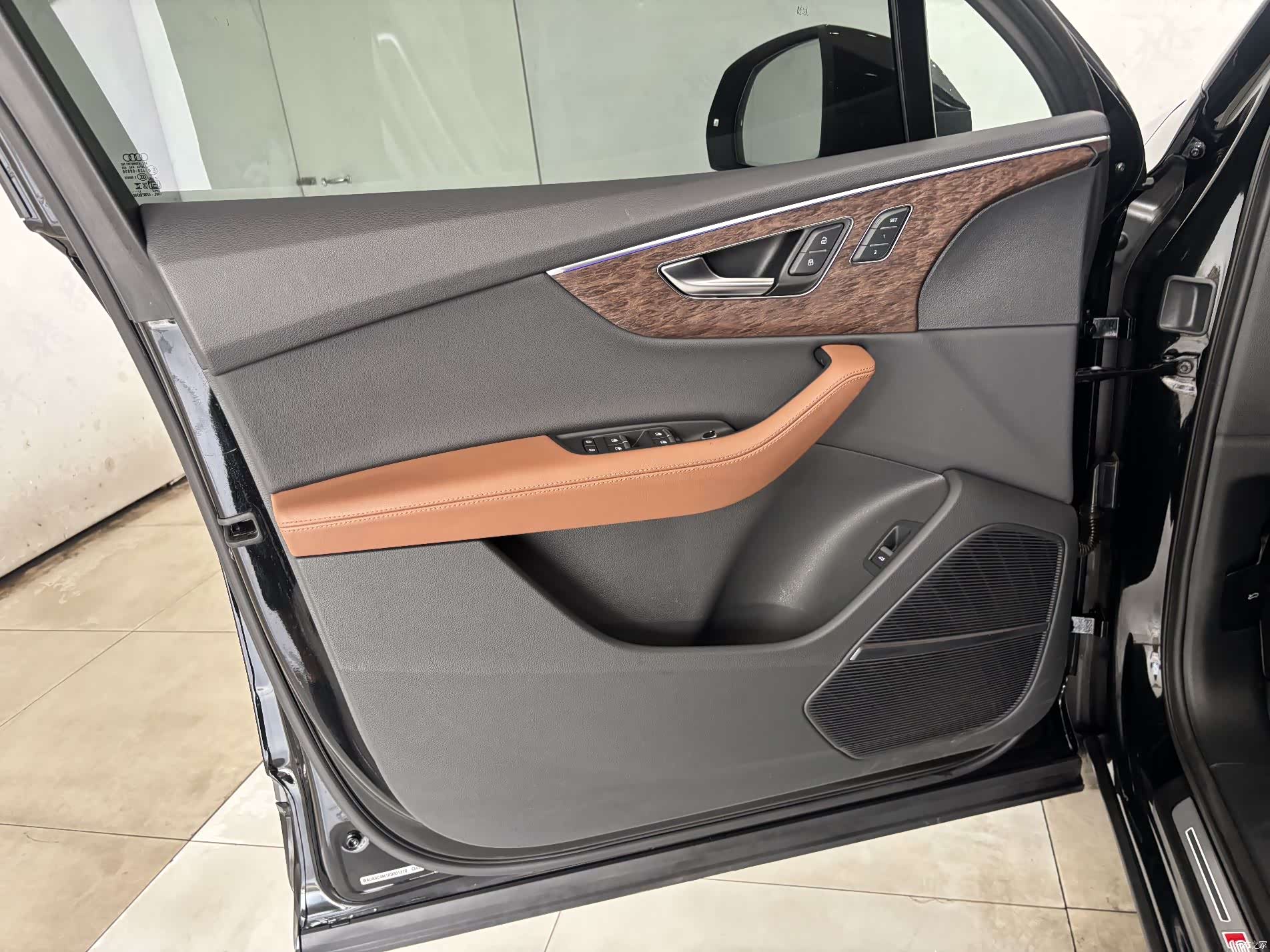 Audi Q7, 2023 10