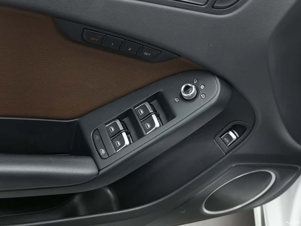 Audi A4L, 2016 9