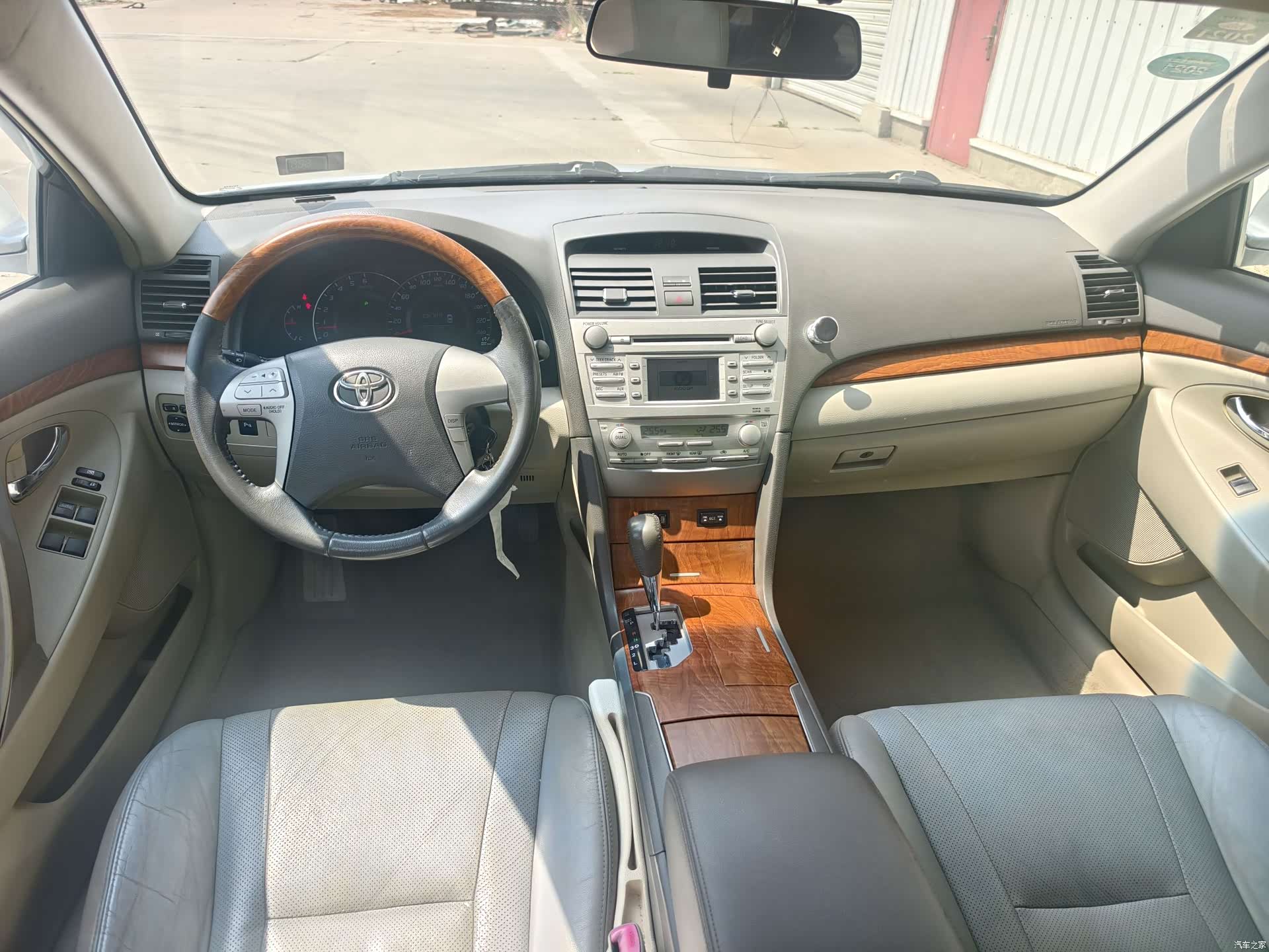 Toyota Camry, 2012 6