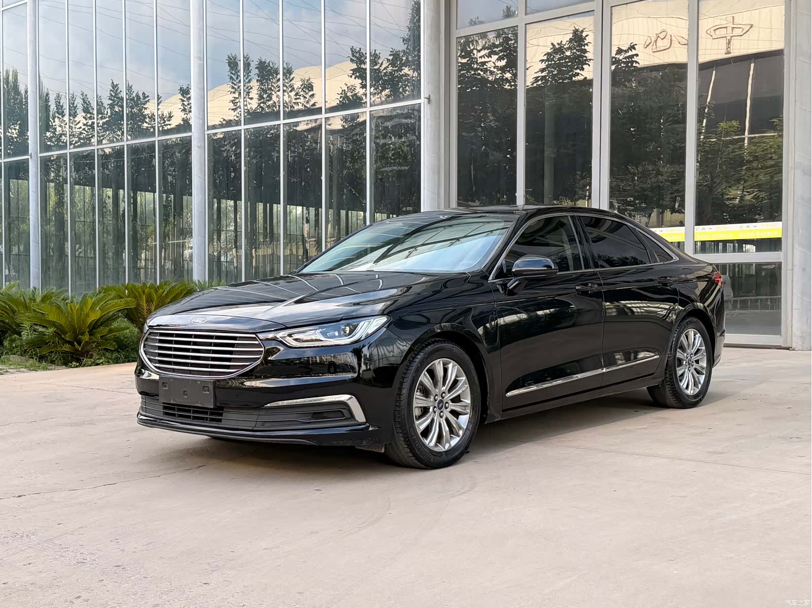 Ford Taurus, 2021 1