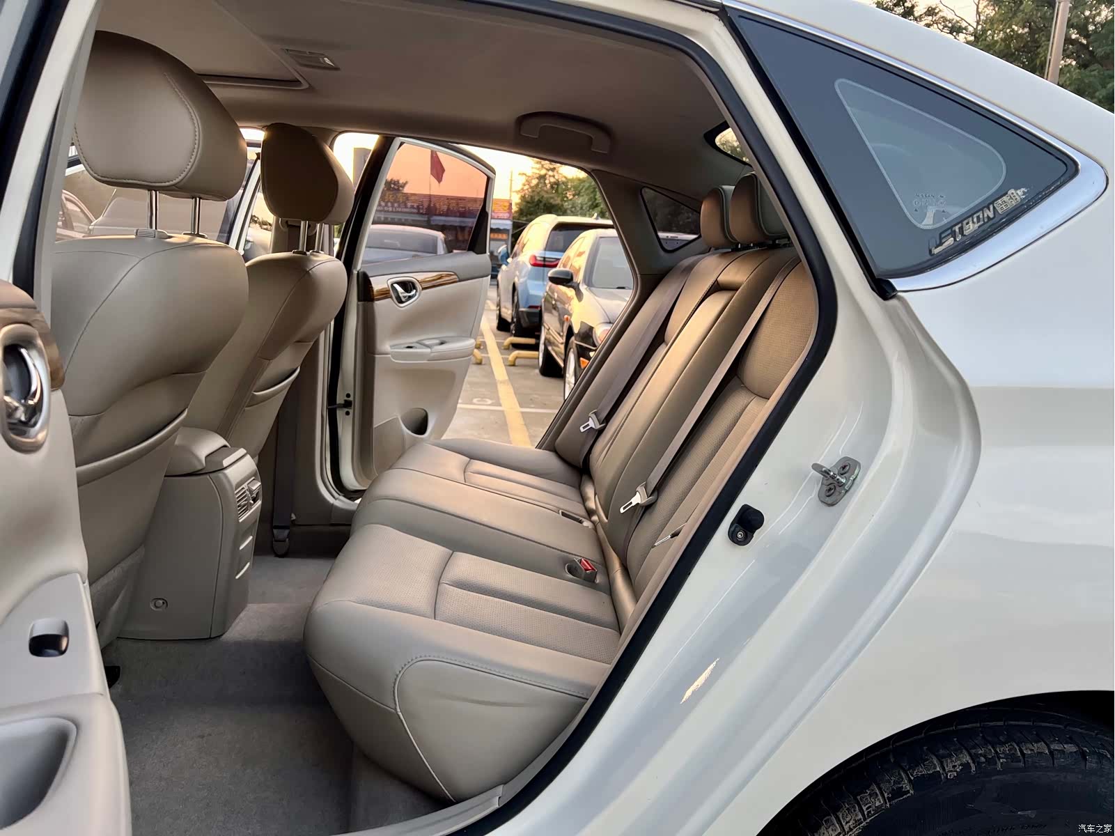 Nissan Sylphy, 2015 все фото