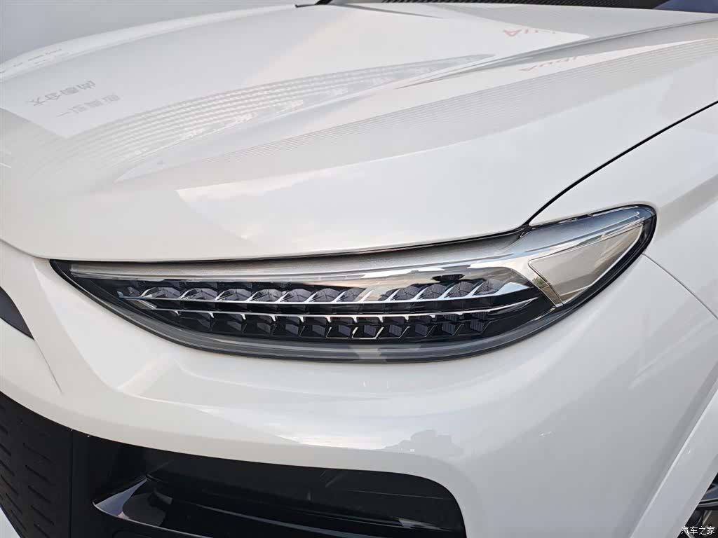 Audi e-tron, 2025 11