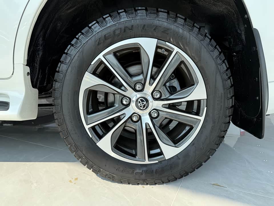 Toyota Land Cruiser Toyota Land Cruiser