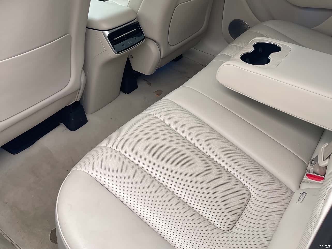 Luxeed R7, 2024 8