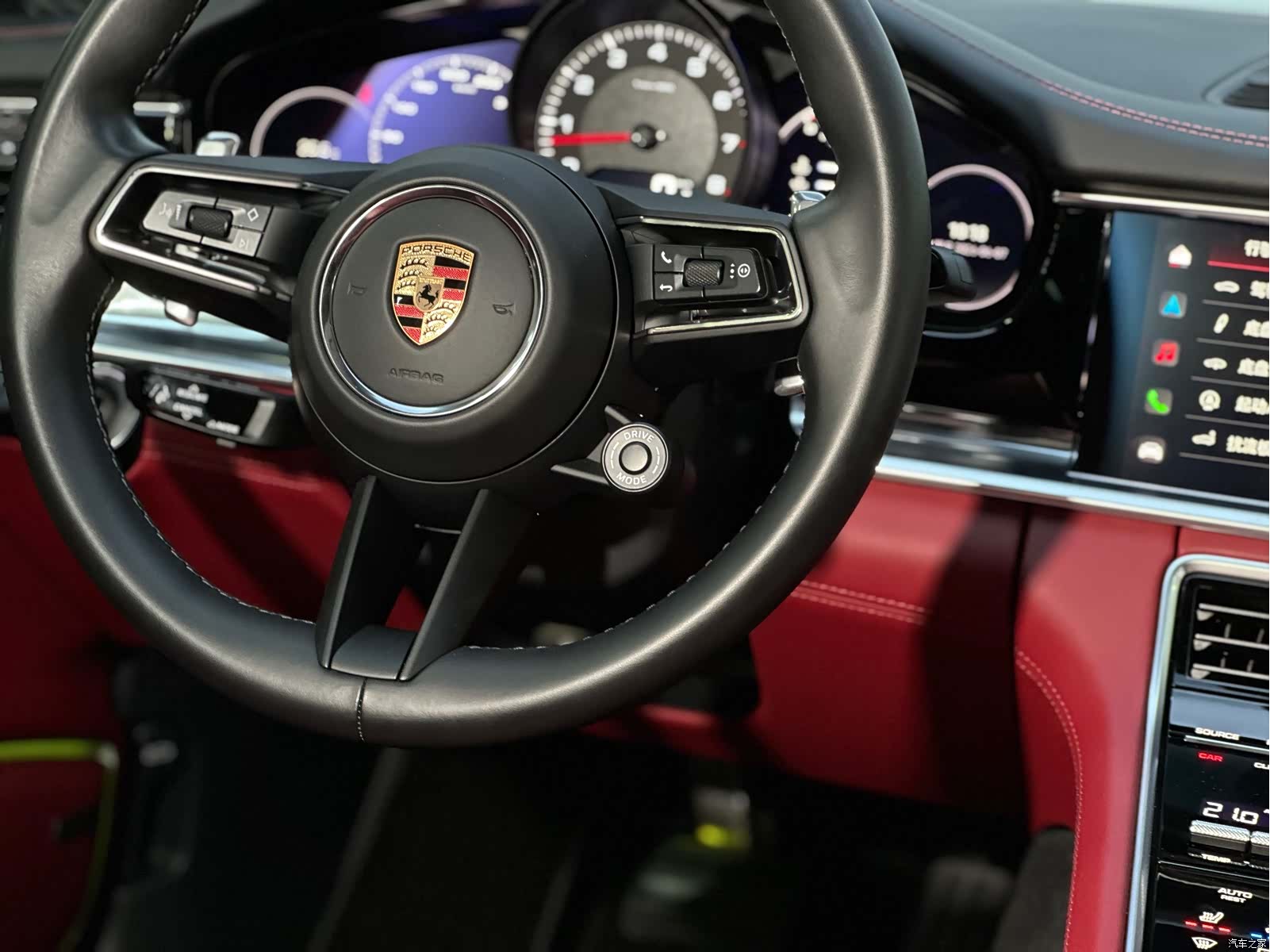 Porsche Panamera, 2023 16