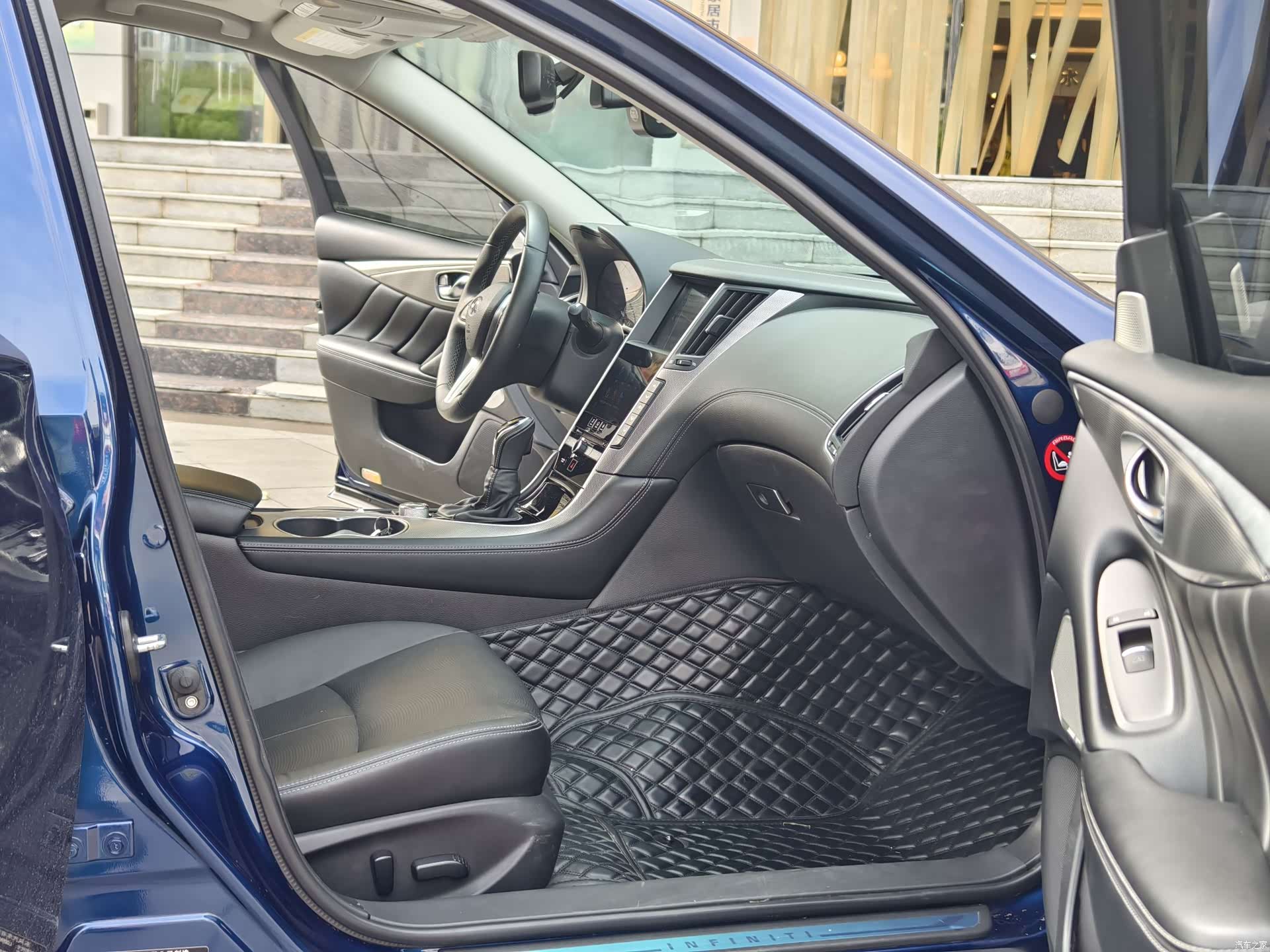 Infiniti Q50L, 2023 9