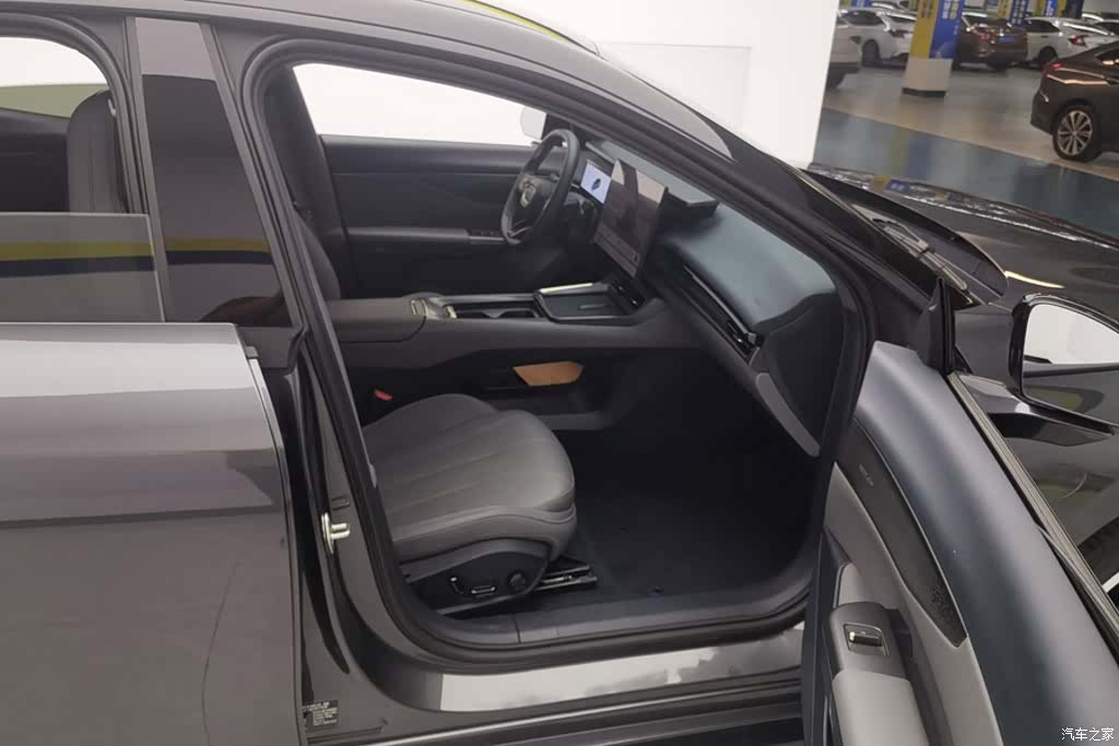 Lynk & Co 02, 2025 8