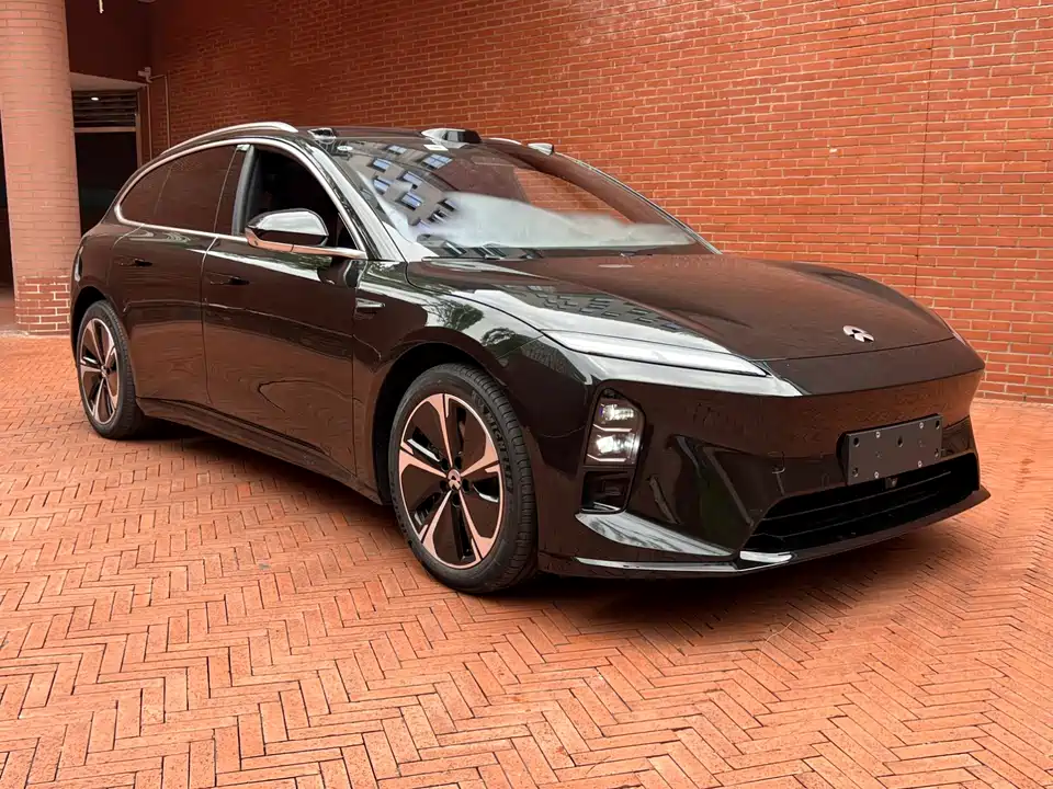 NIO ET5T
