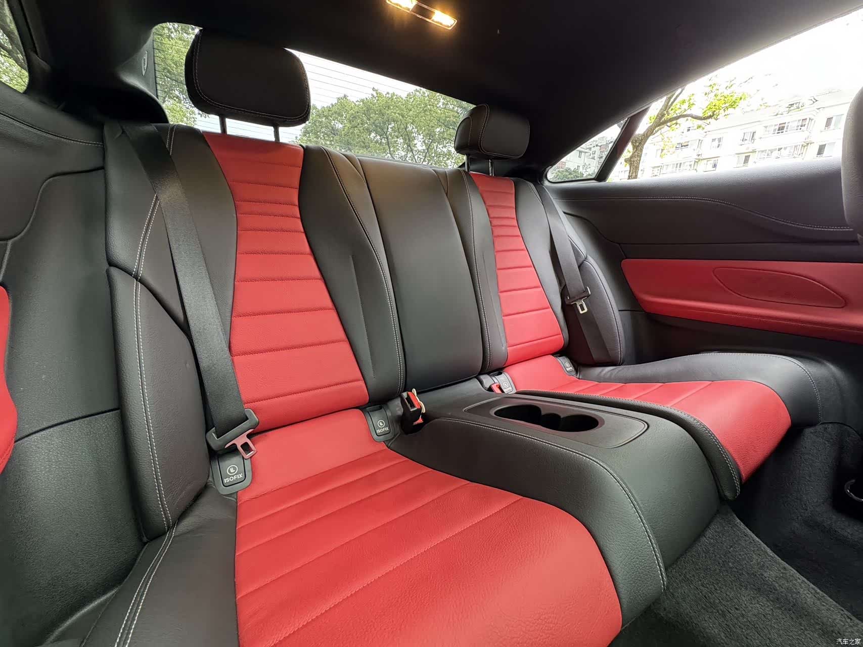 Mercedes-Benz E-Class, 2023 14