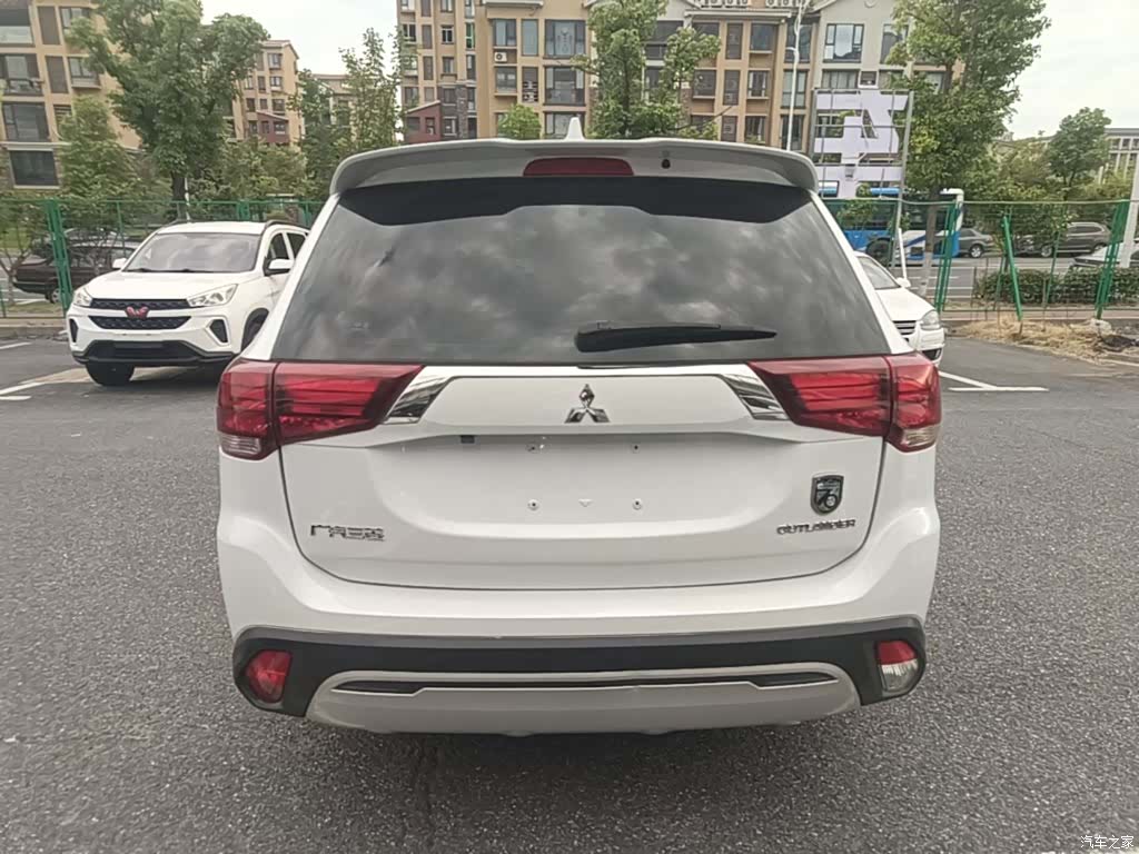 Mitsubishi Outlander, 2019 6