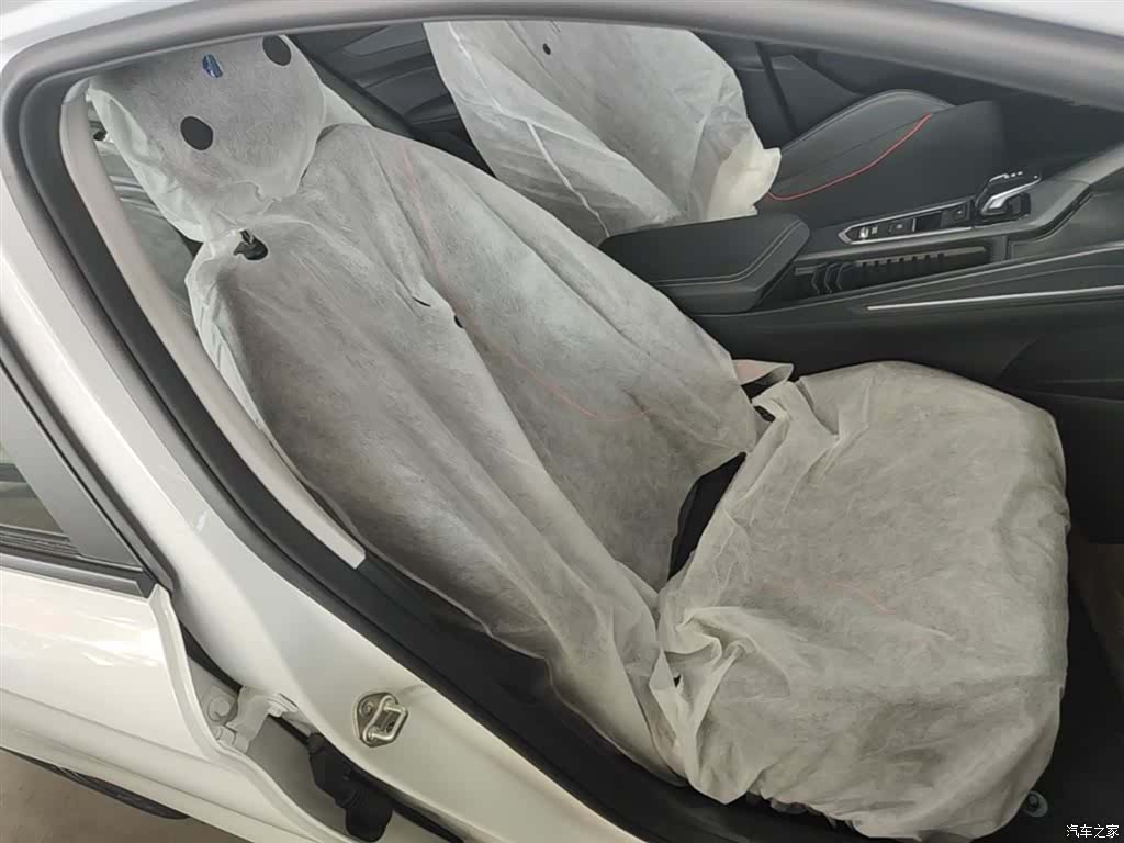Geely Binray, 2026 25