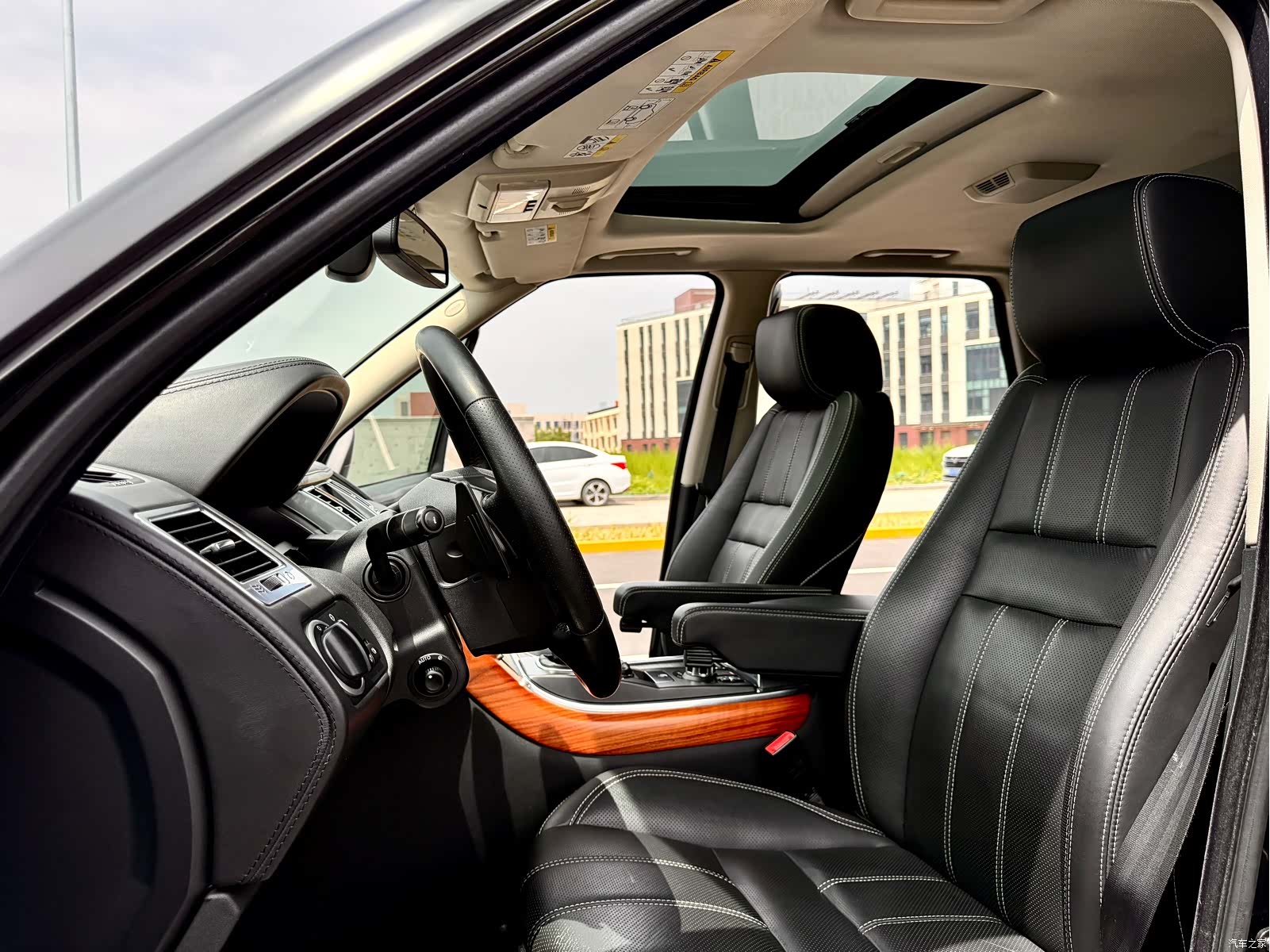 Land Rover Range Rover, 2010 11