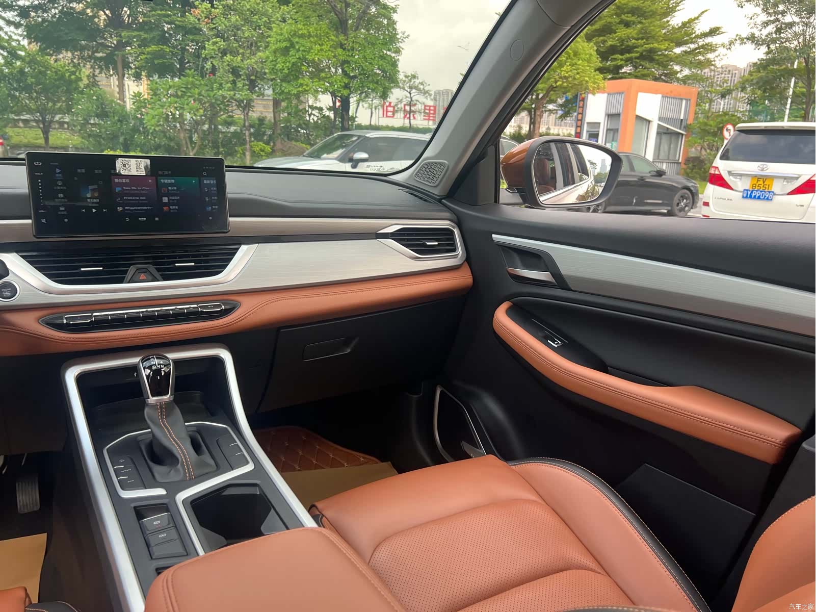 Geely X6, 2021 23