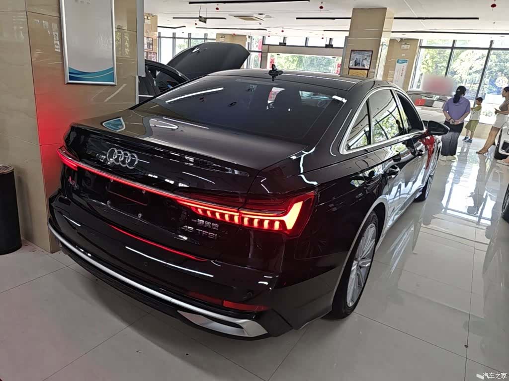 Audi A6L, 2025 7