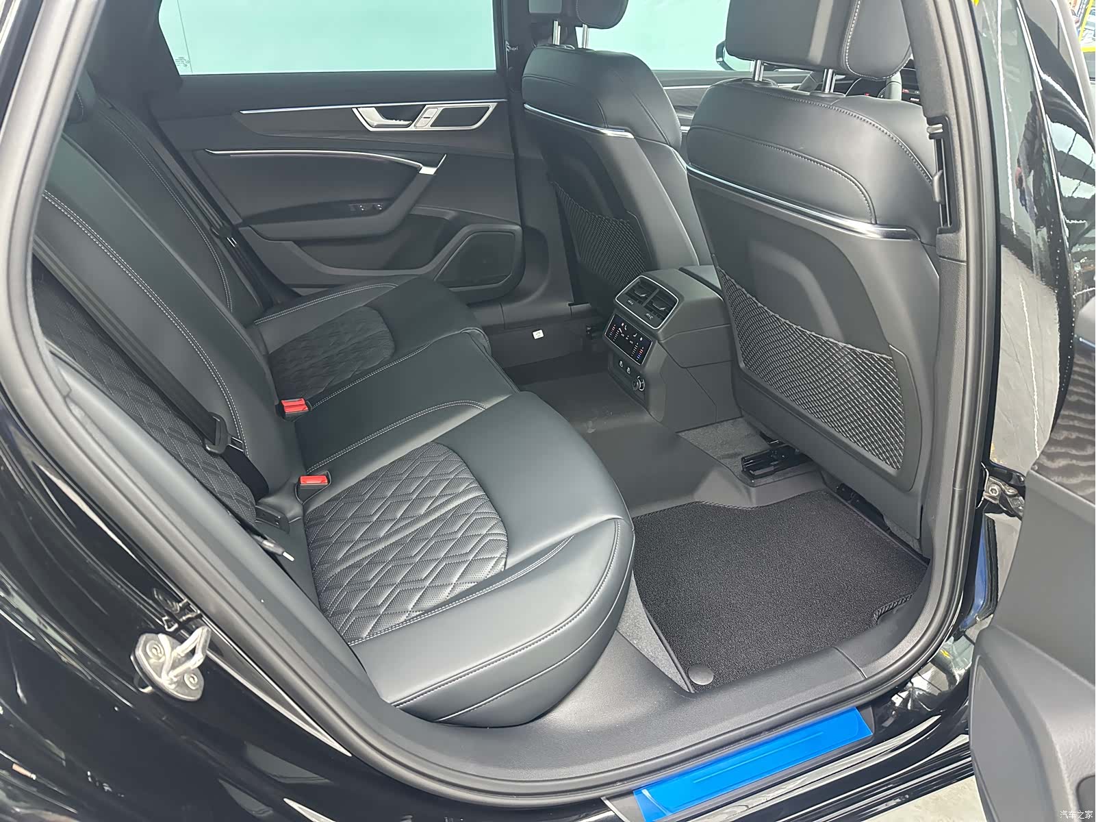 Audi A6L, 2026 18